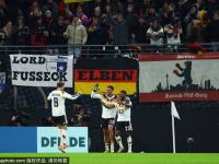 开云体育官网-包含莱万突围：拜仁慕尼黑客场绝地猛攻破门领先的词条