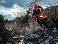 开云下载-马赛奇迹夜，乌克兰防线崩塌，莫德里奇魔笛再响欧洲之巅