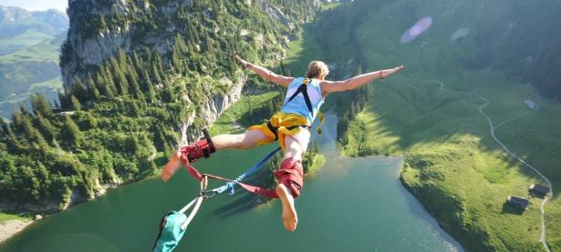 开云体育下载-英超争冠之夜，利拉德舞台越大越强