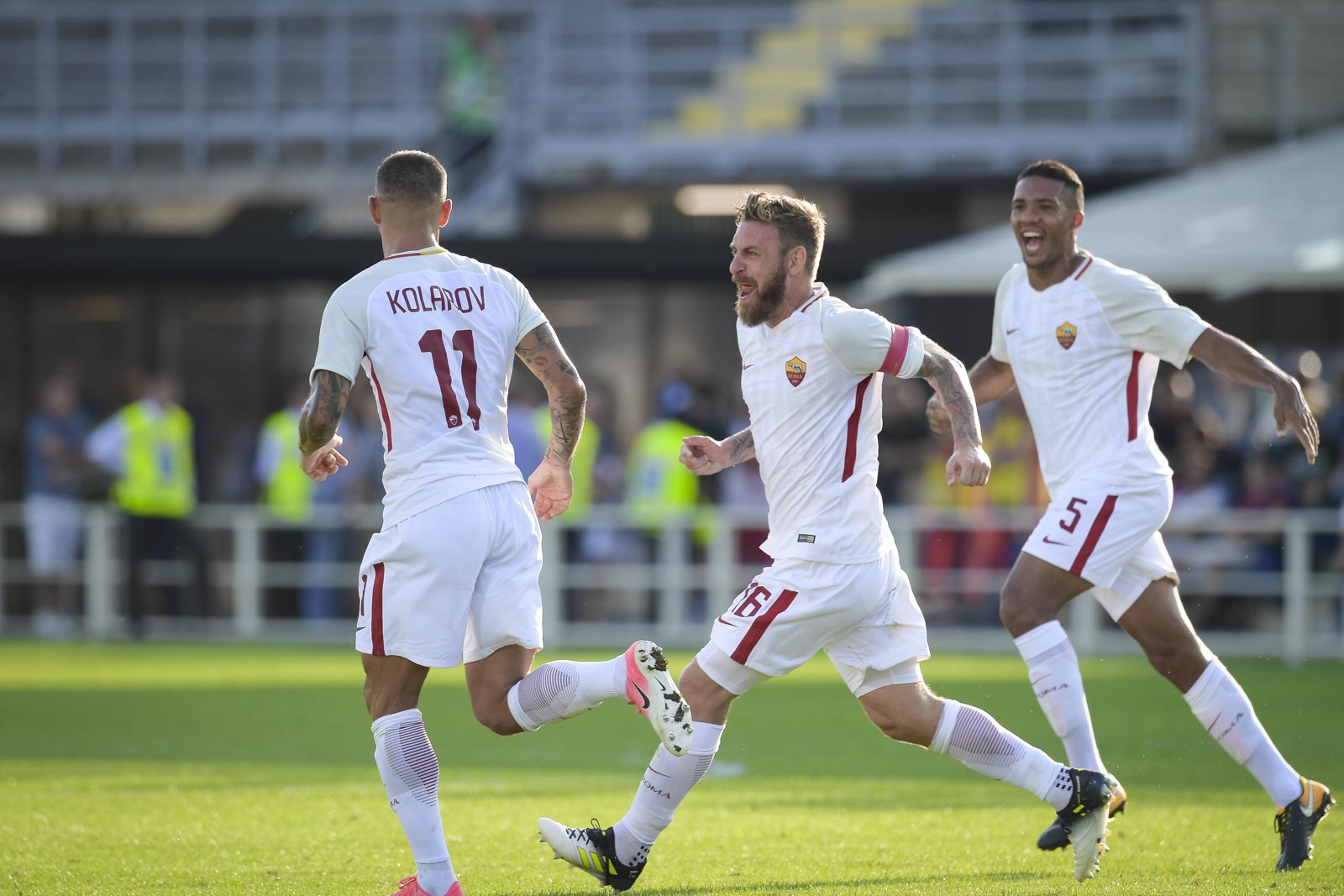 包含罗马客场输球,遭遇三连败困境加剧的词条 包含罗马客场输球,遭遇三连败困境加剧的词条