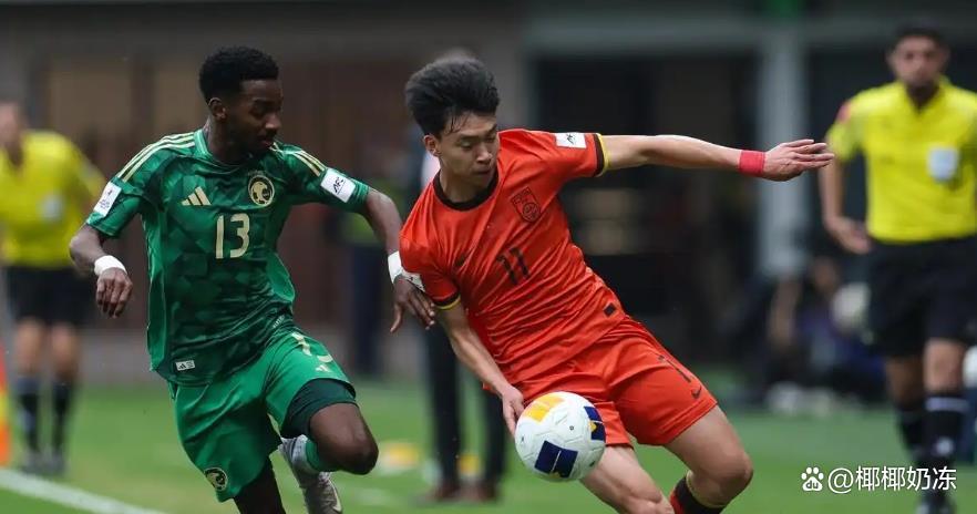 关于比赛擂台激战持续，球员们拼尽全力求胜的信息