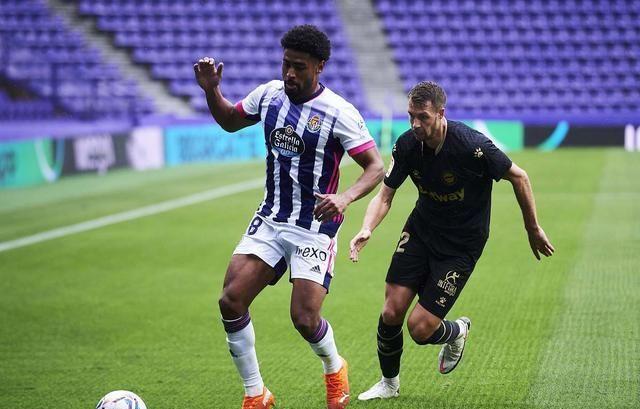 皇家社会濒临降级区，球迷担忧球队前景的简单介绍