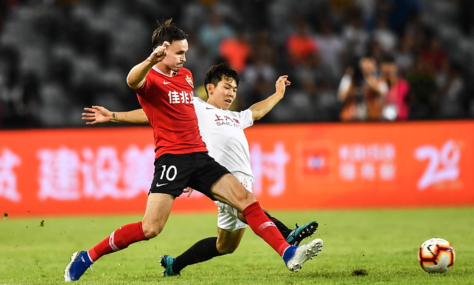 广州恒大斩获三连胜，豪取胜利的简单介绍