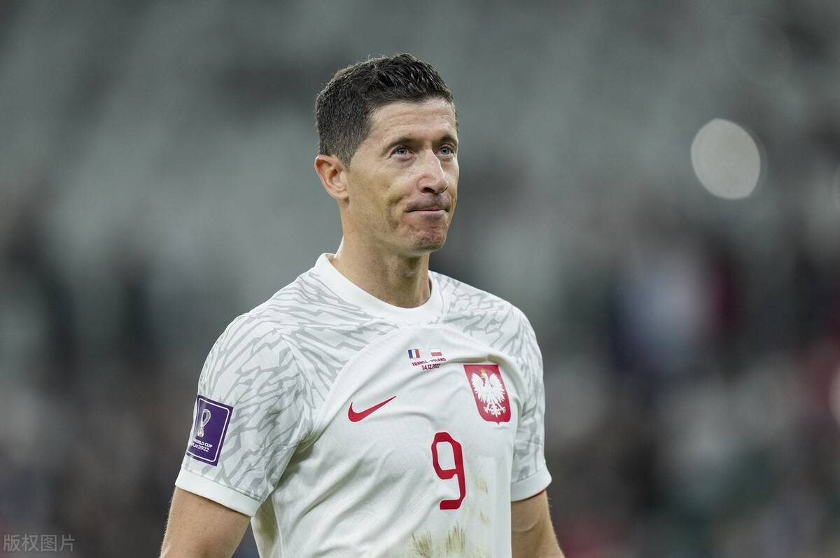 包含伊拉克球队惨败出局，表现低迷的词条