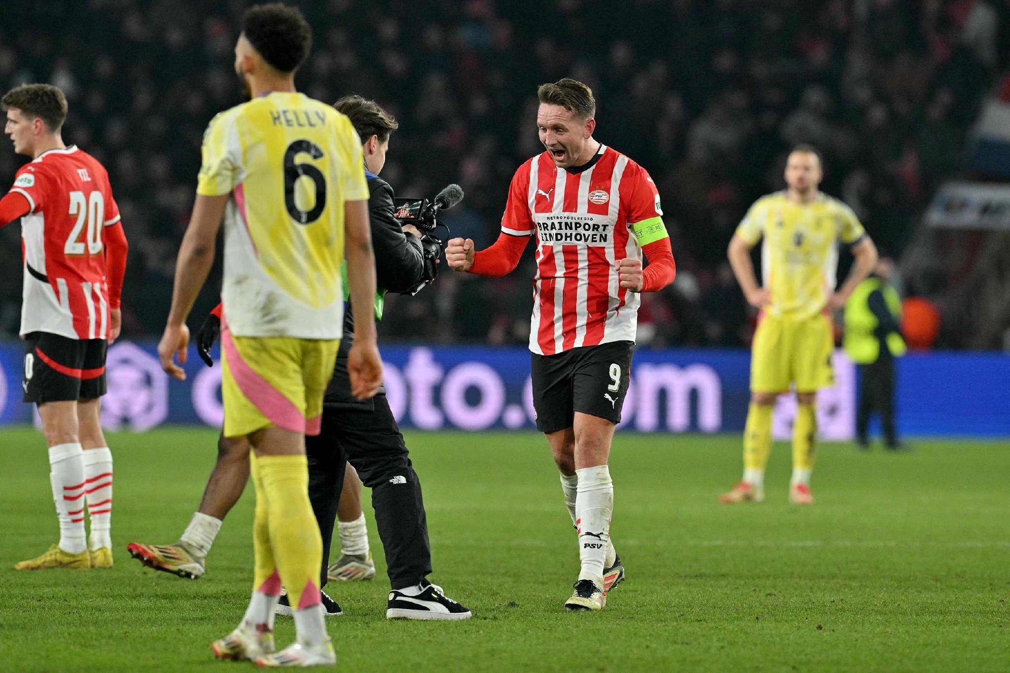 包含尤文图斯遭遇惨败，欧冠之路岌岌可危！的词条