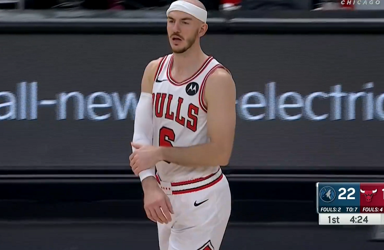 关于墨西哥男篮强势猛龙，卡鲁索制霸全场的信息