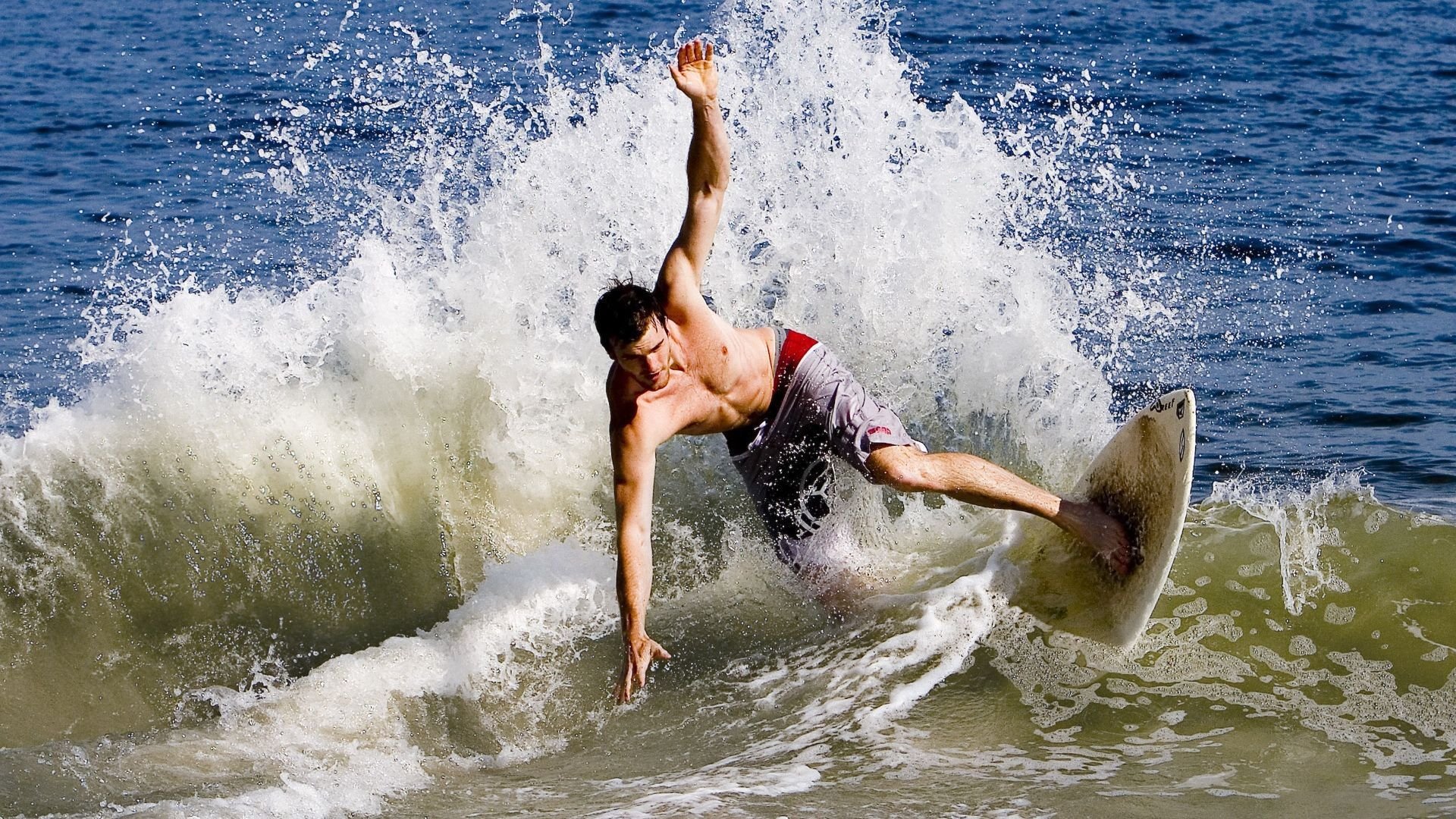 独行侠压哨惊魂夜，克莱·汤普森化身关键先生，一剑封喉步行者