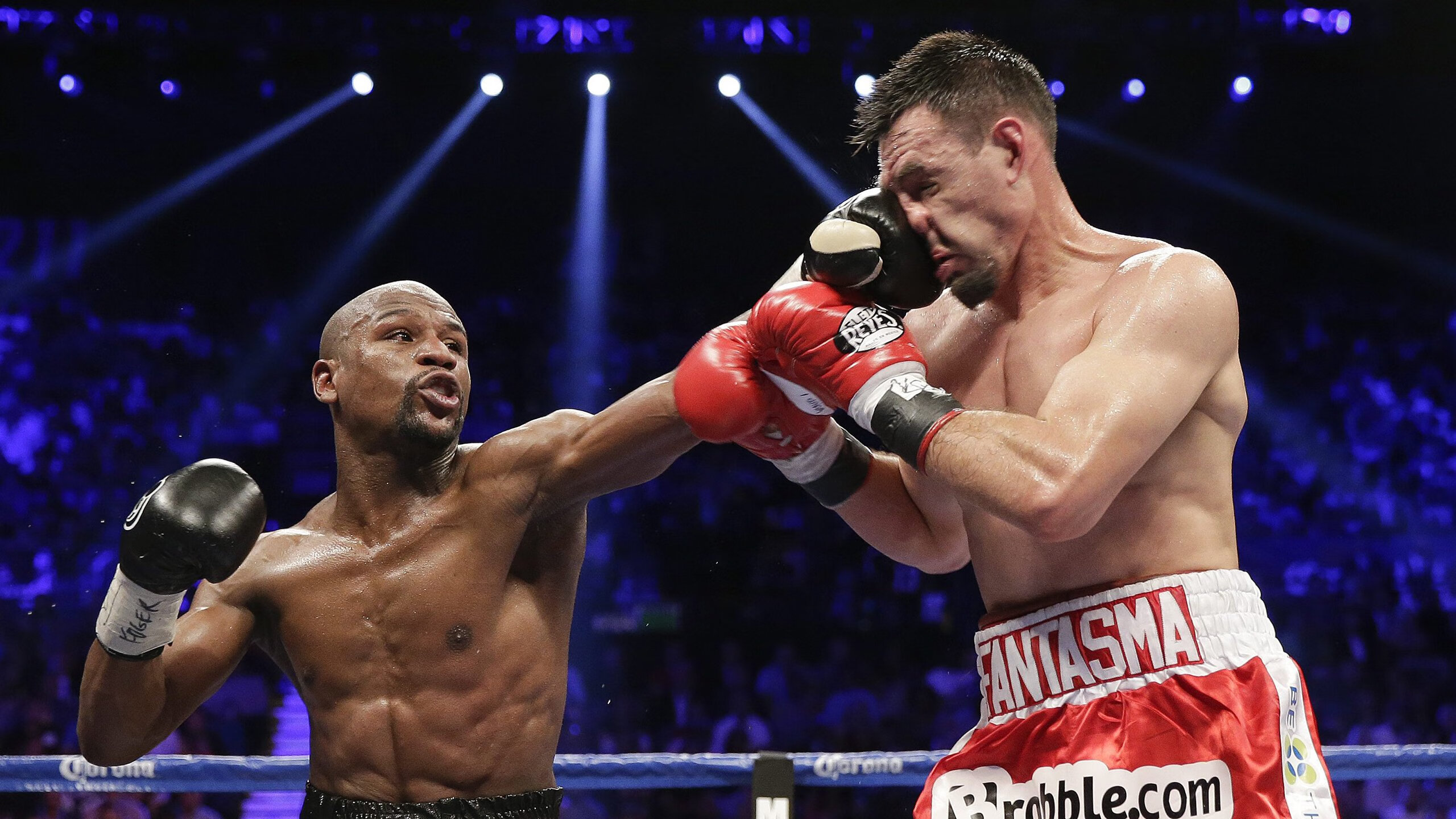 绿茵场上的双重奏，佩德里里程碑之夜，几内亚狂潮冲垮南非