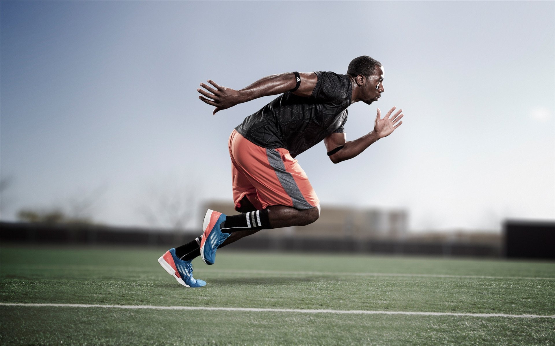 北欧风暴席卷南美雄鹰，阿尔瓦雷斯一锤定音，瑞典淘汰赛险胜厄瓜多尔